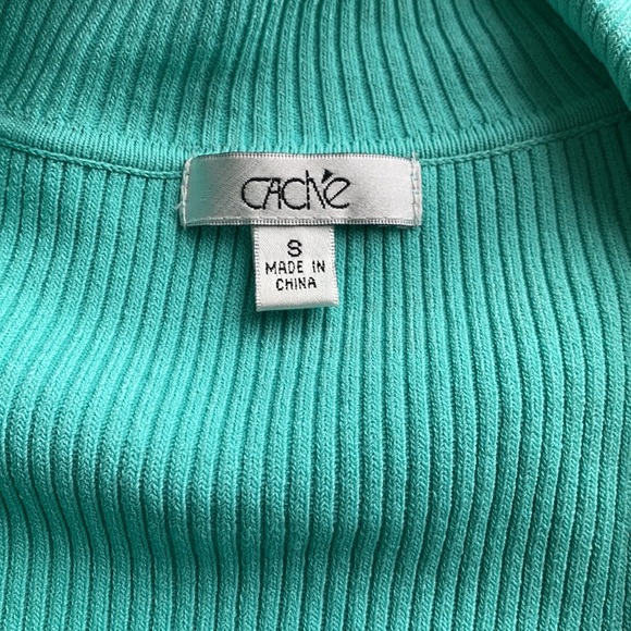 CACHE Fitted Top with 2-Way Zipper - Picture 9 of 11